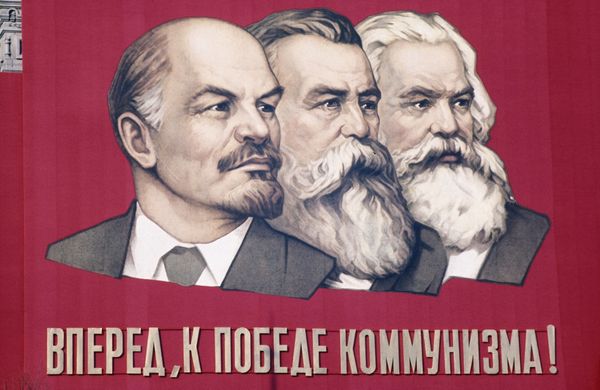 35 плакатов коммунистической пропаганды (как ярко сплетались идеология и искусство)