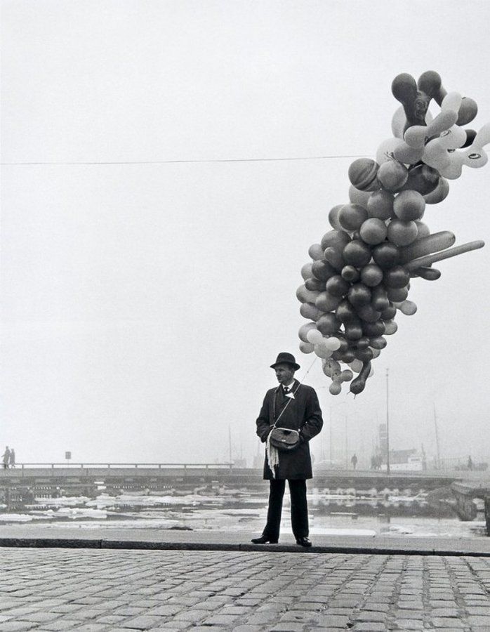 продавец воздушных шаров