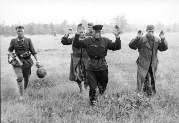 "С другой стороны": фотографии немецких корреспондентов, сделанные во время Второй мировой войны