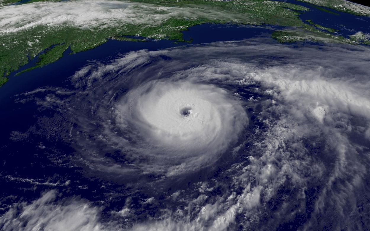 Странная история ураганов и почему их называют женскими именами