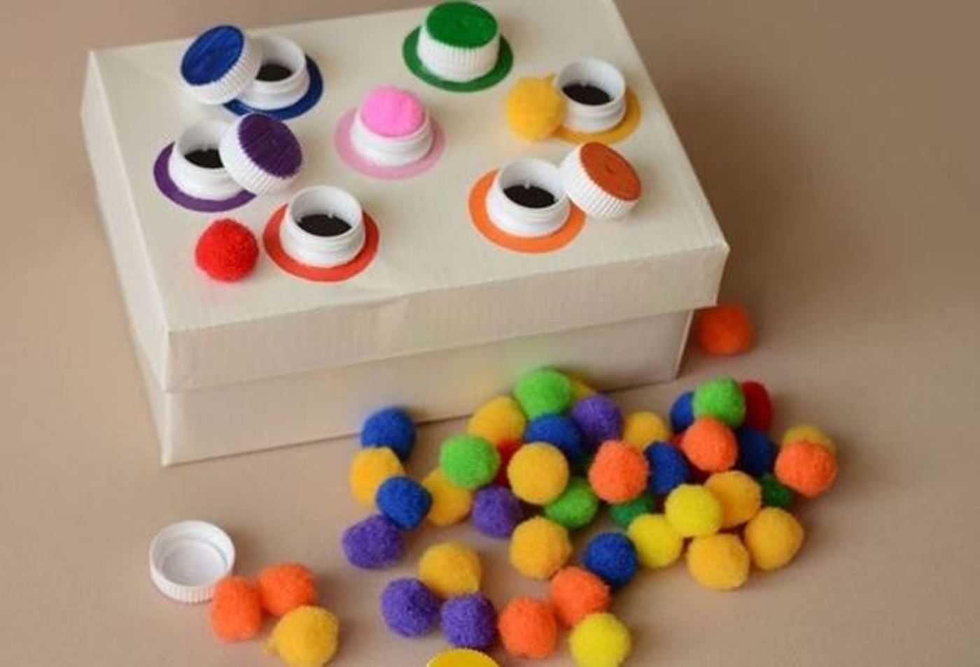 Игры для детей, которые можно сделать своими руками из подручных материалов (или "чем срочно занять ребенка" дома)