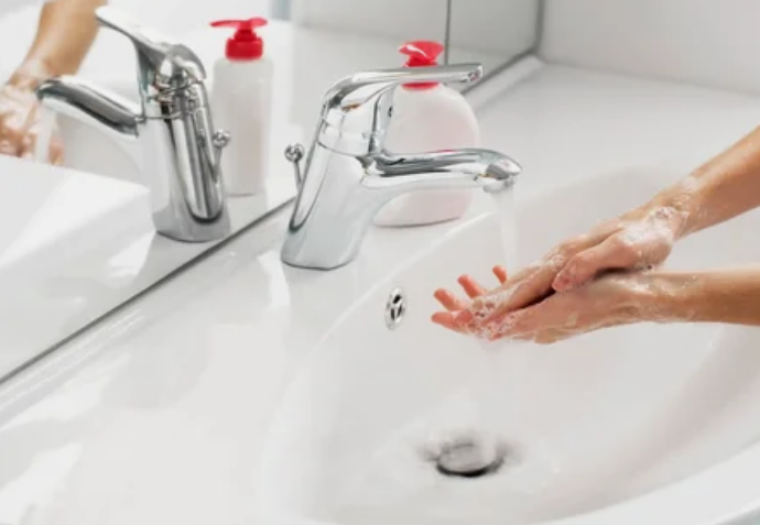 Антибактериальное мыло не является лучшим во время пандемии: выбираем правильное мыло с врачами