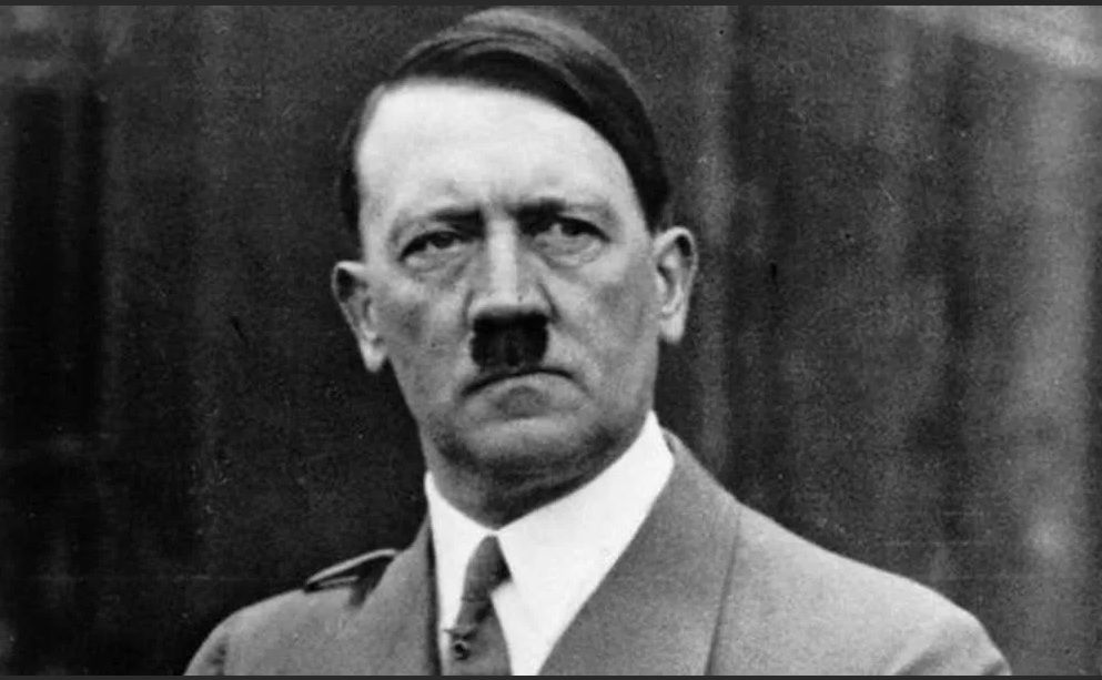 Почему многие считали, что Гитлер умер в 1938 году, и насколько правдива история с его двойником