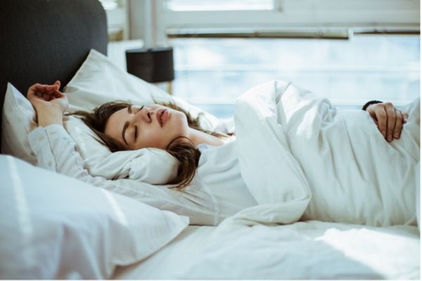 Спи и худей - ученые обнаружили способ худеть во сне