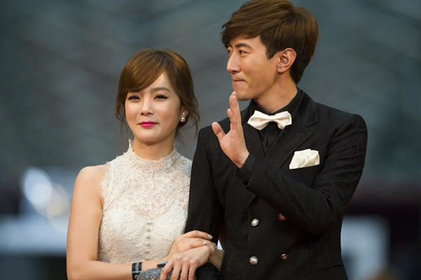 9 корейских знаменитостей, которые женились на иностранцах
